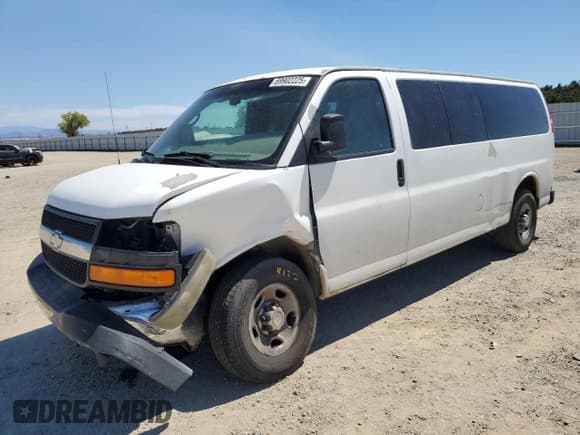 ✅ 2008 Chevrolet Express Passenger • VIN: 1GAHG39K581159910 • Lot: 69902225. Listed on Copart with 159,281 mi. Free auction sales archive from the USA and detailed vehicle history report at DreamBid. Image 1.