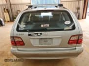 ✅ 2002 Mercedes-Benz E 320 • VIN: WDBJH65J92B422100 • Lot: 81748135. Wystawiony na Copart z przebiegiem 260 588 mil. Bezpłatny archiwum sprzedaży aukcyjnych z USA i szczegółowy raport historii pojazdu na DreamBid. Zdjęcie 6.