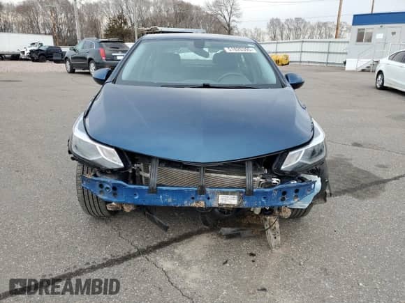 ✅ 2019 Chevrolet Cruze Premier • VIN: 1G1BF5SM7K7102340 • Lot: 51820395. Wystawiony na Copart z przebiegiem 86 223 mil mil. Skorzystaj z bezpłatnego archiwum sprzedaży aukcyjnych z USA i zobacz szczegółowy raport historii pojazdu na DreamBid. Zdjęcie 5.