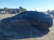 ✅ 2023 Tesla Model Y Performance • VIN: 7SAYGDEF7PF908219 • Lot: 43480279. Wystawiony na IAAI z przebiegiem 28 465 mil. Bezpłatny archiwum sprzedaży aukcyjnych z USA i szczegółowy raport historii pojazdu na DreamBid. Zdjęcie 15.