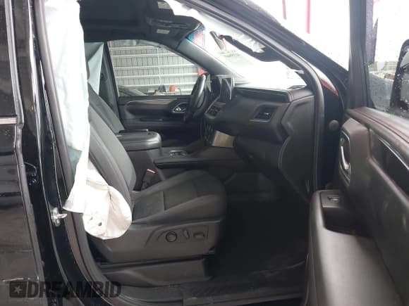 ✅ 2021 Chevrolet Suburban RST • VIN: 1GNSCEKD8MR414536 • Lot: 41359461. Listed on IAAI with 183,348 mi. Free auction sales archive from the USA and detailed vehicle history report at DreamBid. Image 5.