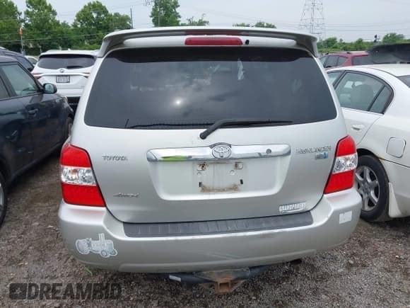 ✅ 2007 Toyota Highlander w/3rd Row • VIN: JTEEW21A370042689 • Lot: 42688770. Wystawiony na IAAI z przebiegiem 239 005 mil. Bezpłatny archiwum sprzedaży aukcyjnych z USA i szczegółowy raport historii pojazdu na DreamBid. Zdjęcie 17.