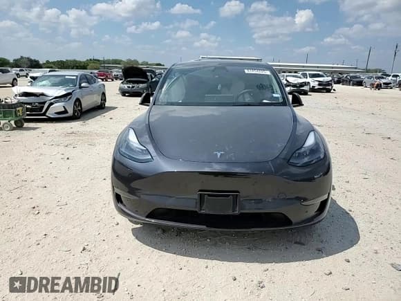 ✅ 2025 Tesla Model Y Long Range • VIN: 7SAYGDED7SA342535 • Лот: 81254225. Опубликован ранее на Copart с пробегом 12 638 миль. Бесплатный доступ к архиву аукционных продаж из США и подробный отчёт об истории автомобиля на DreamBid. Изображение 13.