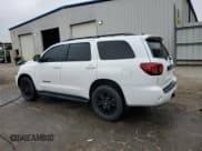✅ 2018 Toyota Sequoia SR5 • VIN: 5TDZY5G15JS070989 • Лот: 54205415. Опубликован ранее на Copart с пробегом 124 961 миль. Бесплатный доступ к архиву аукционных продаж из США и подробный отчёт об истории автомобиля на DreamBid. Изображение 2.