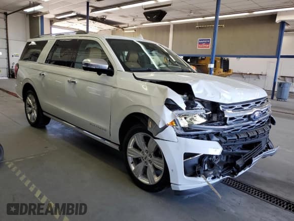 ✅ 2024 Ford Expedition Max Platinum • VIN: 1FMJK1M80REA87429 • Lot: 64621875. Listed on Copart with 9,554 mi. Free auction sales archive from the USA and detailed vehicle history report at DreamBid. Image 4.