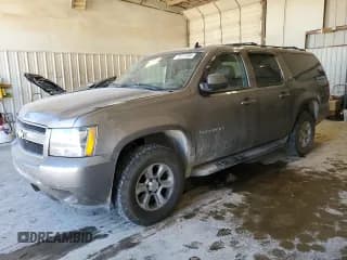 ✅ 2011 Chevrolet Suburban LT • VIN: 1GNSKJE34BR212434 • Lot: 72231994. Wystawiony na Copart z przebiegiem 209 897 mil. Bezpłatny archiwum sprzedaży aukcyjnych z USA i szczegółowy raport historii pojazdu na DreamBid. Zdjęcie 1.