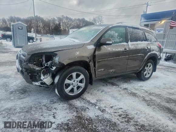 ✅ 2012 Toyota RAV4 Limited • VIN: 2T3DK4DV8CW082049 • Лот: 94243545. Опубликован ранее на Copart с пробегом 179 495 миль. Бесплатный доступ к архиву аукционных продаж из США и подробный отчёт об истории автомобиля на DreamBid. Изображение 1.