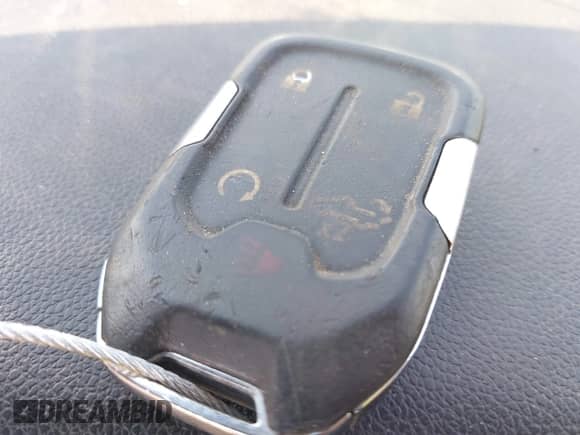 2020 Chevrolet Silverado 2500HD LT z VIN 1GC1YNEY8LF233926, wystawiony jako IAAI lot #42716715 z przebiegiem 137 057 mil mil oraz . Historia ofert i sprzedaży dostępna na DreamBid. Obrazek 11.