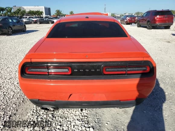 ✅ 2018 Dodge Challenger SXT Plus • VIN: 2C3CDZAG7JH219766 • Lot: 86645285. Wystawiony na Copart z przebiegiem 55 600 mil. Bezpłatny archiwum sprzedaży aukcyjnych z USA i szczegółowy raport historii pojazdu na DreamBid. Zdjęcie 6.