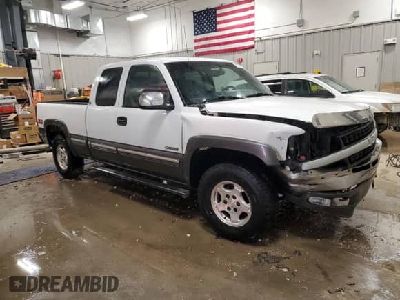 2000 Chevrolet Silverado 1500 LS with VIN 2GCEK19T7Y1274900, listed as a Copart auction lot 85154095 with 180,090 mi miles and Clean title. Bid and sale history available at DreamBid. Image 4.