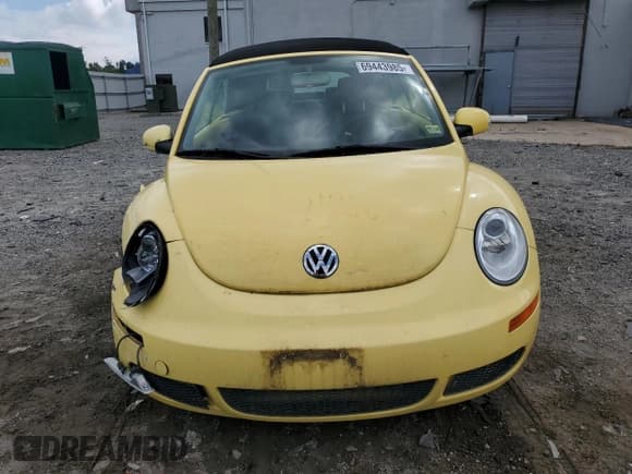 ✅ 2007 Volkswagen Beetle • VIN: 3VWRF31Y47M417878 • Lot: 69443985. Listed on Copart with 101,914 mi. Free auction sales archive from the USA and detailed vehicle history report at DreamBid. Image 5.