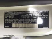 ✅ 2025 Volvo V60 Plus • VIN: YV4L12WK6S2149807 • Lot: 43717264. Wystawiony na IAAI z przebiegiem 14 867 mil. Bezpłatny archiwum sprzedaży aukcyjnych z USA i szczegółowy raport historii pojazdu na DreamBid. Zdjęcie 9.