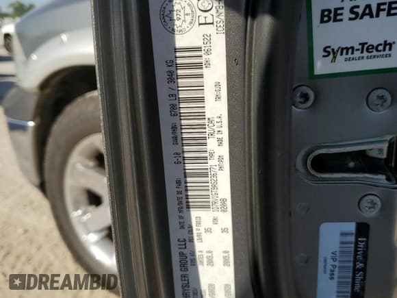 ✅ 2010 Dodge 1500 ST • VIN: 1D7RV1GT9AS236771 • Lot: 68736964. Wystawiony na Copart z przebiegiem 154 169 mil. Bezpłatny archiwum sprzedaży aukcyjnych z USA i szczegółowy raport historii pojazdu na DreamBid. Zdjęcie 12.