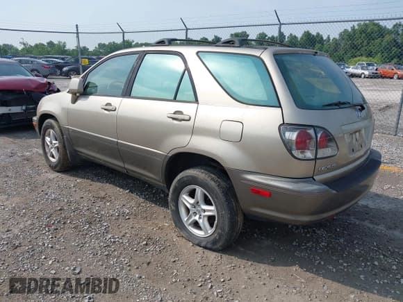 ✅ 2002 Lexus RX 300 • VIN: JTJHF10U420250478 • Lot: 42480373. Wystawiony na IAAI z przebiegiem 237 305 mil. Bezpłatny archiwum sprzedaży aukcyjnych z USA i szczegółowy raport historii pojazdu na DreamBid. Zdjęcie 3.