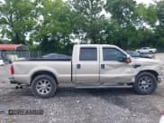 ✅ 2010 Ford F-250 XL • VIN: 1FTSW2AR4AEB11767 • Lot: 42490922. Wystawiony na IAAI z przebiegiem 258 343 mil. Bezpłatny archiwum sprzedaży aukcyjnych z USA i szczegółowy raport historii pojazdu na DreamBid. Zdjęcie 13.