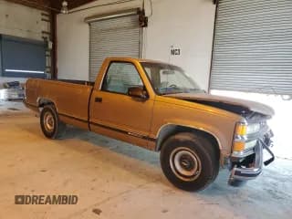 ✅ 1995 Chevrolet Silverado 2500 • VIN: 1GCFC24K3SZ156945 • Lot: 66643195. Wystawiony na Copart z przebiegiem 162 528 mil. Bezpłatny archiwum sprzedaży aukcyjnych z USA i szczegółowy raport historii pojazdu na DreamBid. Zdjęcie 4.