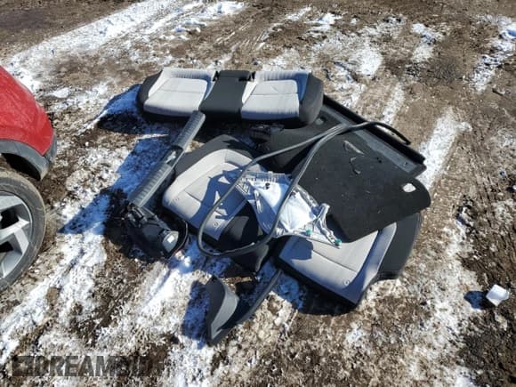 ✅ 2022 Hyundai Venue SEL • VIN: KMHRC8A31NU204128 • Lot: 87636775. Listed on Copart with 17,635 mi. Free auction sales archive from the USA and detailed vehicle history report at DreamBid. Image 13.