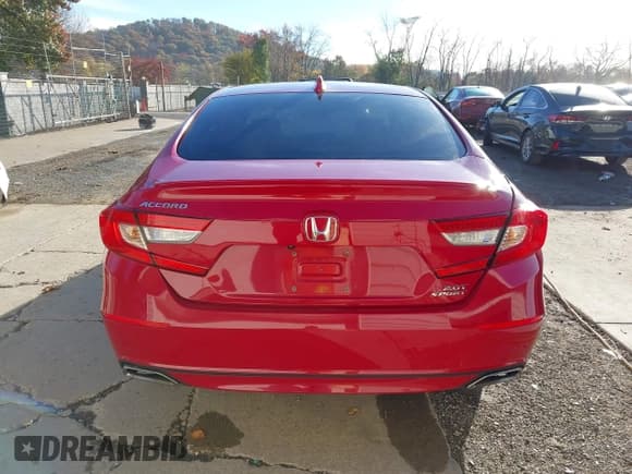 ✅ 2020 Honda Accord Sport • VIN: 1HGCV2F31LA019202 • Lot: 43605999. Wystawiony na IAAI z przebiegiem 49 266 mil. Bezpłatny archiwum sprzedaży aukcyjnych z USA i szczegółowy raport historii pojazdu na DreamBid. Zdjęcie 17.