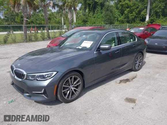 ✅ 2020 BMW 3 Series 330i • VIN: 3MW5R1J01L8B25726 • Lot: 43603128. Wystawiony na IAAI z przebiegiem 37 066 mil. Bezpłatny archiwum sprzedaży aukcyjnych z USA i szczegółowy raport historii pojazdu na DreamBid. Zdjęcie 2.