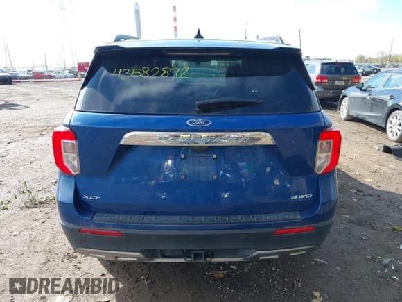 ✅ 2022 Ford Explorer XLT • VIN: 1FMSK8DH9NGA36541 • Лот: 43582872. Опубликован ранее на IAAI с пробегом 115 310 миль. Бесплатный доступ к архиву аукционных продаж из США и подробный отчёт об истории автомобиля на DreamBid. Изображение 16.
