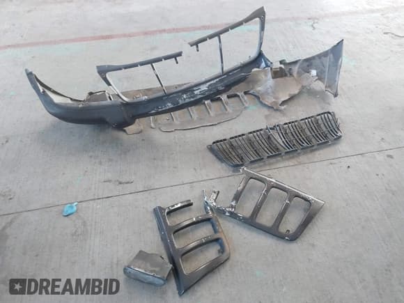 ✅ 2000 Jeep Grand Cherokee Laredo • VIN: 1J4GW48S3YC197566 • Лот: 43783685. Опубликован ранее на IAAI с пробегом 257 472 миль. Бесплатный доступ к архиву аукционных продаж из США и подробный отчёт об истории автомобиля на DreamBid. Изображение 12.