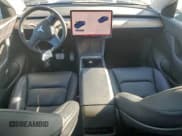 ✅ 2022 Tesla Model Y Performance • VIN: 7SAYGDEFXNF404308 • Lot: 90508845. Wystawiony na Copart z przebiegiem 49 334 mil. Bezpłatny archiwum sprzedaży aukcyjnych z USA i szczegółowy raport historii pojazdu na DreamBid. Zdjęcie 8.