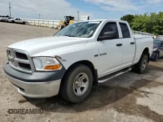✅ 2010 Dodge 1500 SLT • VIN: 1D7RV1GT8AS261032 • Лот: 69974574. Опубликован ранее на Copart с пробегом 164 064 миль. Бесплатный доступ к архиву аукционных продаж из США и подробный отчёт об истории автомобиля на DreamBid. Изображение 1.