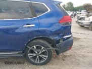 ✅ 2017 Nissan Rogue SL • VIN: 5N1AT2MVXHC780740 • Lot: 42734053. Listed on IAAI with 165,596 mi. Free auction sales archive from the USA and detailed vehicle history report at DreamBid. Image 6.