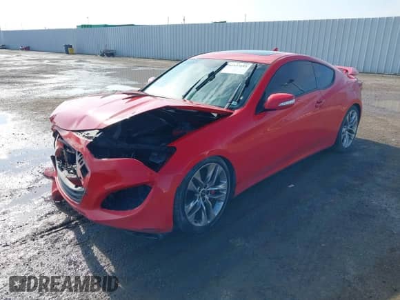 2013 Hyundai Genesis Coupe R-Spec с VIN KMHHU6KJ9DU113004, выставлен на аукционе IAAI как лот 41127695 с пробегом 138 921 миль миль и . История ставок и продаж доступна на DreamBid. Изображение 2.