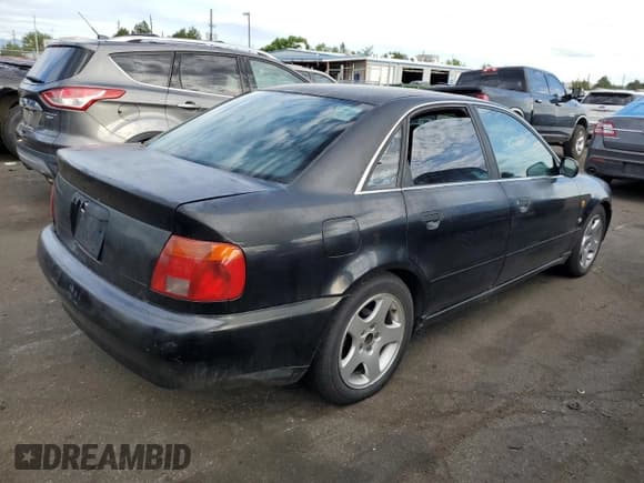 ✅ 1998 Audi A4 • VIN: WAUED68D0WA002304 • Lot: 67949964. Listed on Copart with 217,072 mi. Free auction sales archive from the USA and detailed vehicle history report at DreamBid. Image 3.
