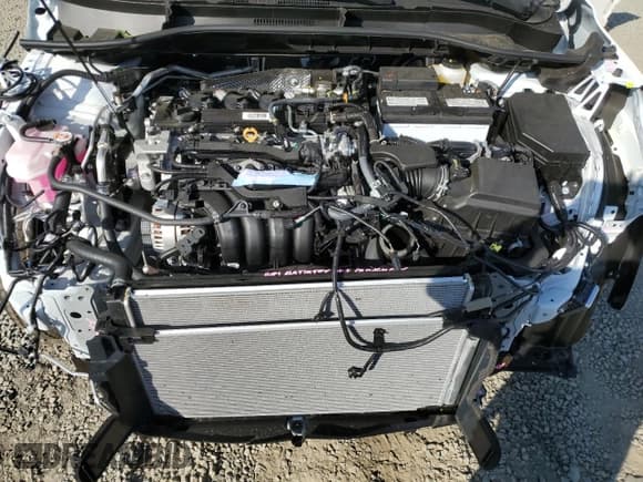 ✅ 2026 Toyota Corolla Cross XLE • VIN: 7MUDAABG0TV150339 • Лот: 91928275. Опубликован ранее на Copart с пробегом 1 034 миль. Бесплатный доступ к архиву аукционных продаж из США и подробный отчёт об истории автомобиля на DreamBid. Изображение 11.