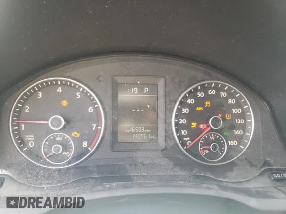 ✅ 2010 Volkswagen Jetta Limited Edition • VIN: 3VWRX7AJ0AM115843 • Lot: 62391045. Listed on Copart with 148,961 mi. Free auction sales archive from the USA and detailed vehicle history report at DreamBid. Image 9.