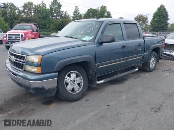 ✅ 2006 Chevrolet Silverado 1500 LT1 • VIN: 2GCEK13TX61209948 • Лот: 43271314. Опубликован ранее на IAAI с пробегом 191 540 миль. Бесплатный доступ к архиву аукционных продаж из США и подробный отчёт об истории автомобиля на DreamBid. Изображение 2.