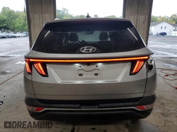 ✅ 2022 Hyundai Tucson SEL • VIN: 5NMJCCAE4NH090266 • Lot: 72989624. Wystawiony na Copart z przebiegiem 21 640 mil. Bezpłatny archiwum sprzedaży aukcyjnych z USA i szczegółowy raport historii pojazdu na DreamBid. Zdjęcie 6.