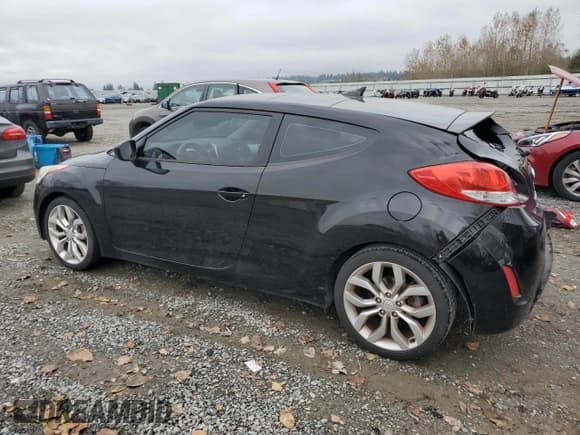 ✅ 2012 Hyundai Veloster w/Red Int • VIN: KMHTC6AD3CU026741 • Lot: 77782934. Wystawiony na Copart z przebiegiem 114 467 mil. Bezpłatny archiwum sprzedaży aukcyjnych z USA i szczegółowy raport historii pojazdu na DreamBid. Zdjęcie 2.