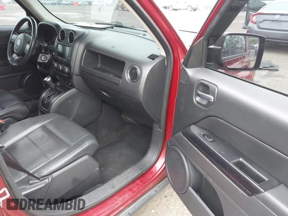 ✅ 2016 Jeep Patriot High Altitude • VIN: 1C4NJRFB7GD534339 • Lot: 42313822. Listed on IAAI with 109,645 mi. Free auction sales archive from the USA and detailed vehicle history report at DreamBid. Image 5.