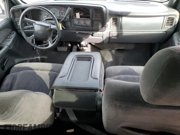 ✅ 2002 Chevrolet Silverado 1500 LS • VIN: 2GCEC19V921155915 • Лот: 92281775. Опубликован ранее на Copart с пробегом 248 777 миль. Бесплатный доступ к архиву аукционных продаж из США и подробный отчёт об истории автомобиля на DreamBid. Изображение 8.