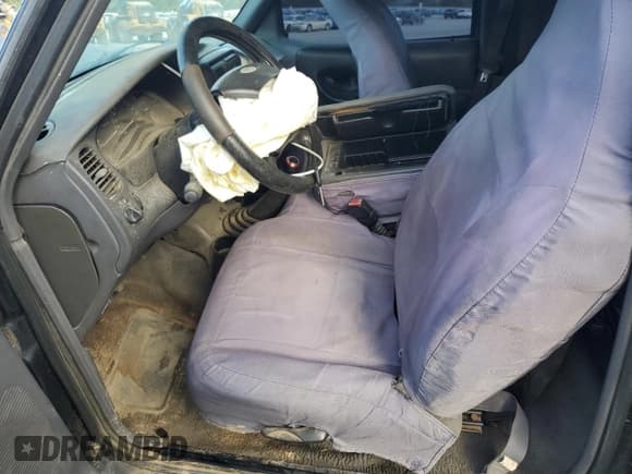 ✅ 2001 Ford Ranger XL • VIN: 1FTYR10C81PA47326 • Lot: 85099545. Listed on Copart with 212,545 mi. Free auction sales archive from the USA and detailed vehicle history report at DreamBid. Image 7.