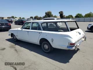 ✅ 1963 Plymouth Valiant • VIN: 1732542245 • Lot: 57292835. Wystawiony na Copart z przebiegiem 13 749 mil. Bezpłatny archiwum sprzedaży aukcyjnych z USA i szczegółowy raport historii pojazdu na DreamBid. Zdjęcie 2.