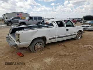 1999 Chevrolet Silverado 1500 LS с VIN 2GCEC19V2X1118549, выставлен на аукционе Copart как лот 68527045 с пробегом Не указан миль и На запчасти • Non repairable. История ставок и продаж доступна на DreamBid. Изображение 3.