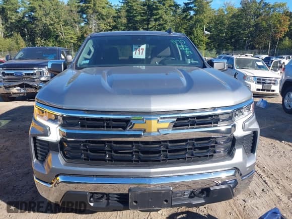 ✅ 2023 Chevrolet Silverado 1500 LT • VIN: 3GCPDKEK4PG242403 • Lot: 43205587. Wystawiony na IAAI z przebiegiem 19 106 mil. Bezpłatny archiwum sprzedaży aukcyjnych z USA i szczegółowy raport historii pojazdu na DreamBid. Zdjęcie 13.