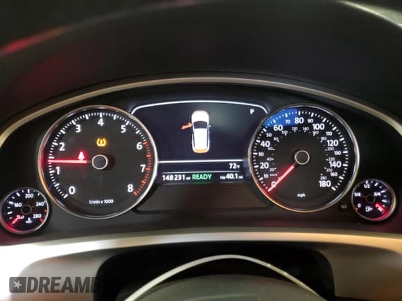 ✅ 2011 Volkswagen Touareg • VIN: WVGFG9BP6BD004792 • Лот: 60474265. Опубликован ранее на Copart с пробегом 148 231 миль. Бесплатный доступ к архиву аукционных продаж из США и подробный отчёт об истории автомобиля на DreamBid. Изображение 9.