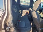 ✅ 2018 Jeep Renegade Upland • VIN: ZACCJBAB7JPH53249 • Лот: 71002105. Опубликован ранее на Copart с пробегом 104 727 миль. Бесплатный доступ к архиву аукционных продаж из США и подробный отчёт об истории автомобиля на DreamBid. Изображение 11.