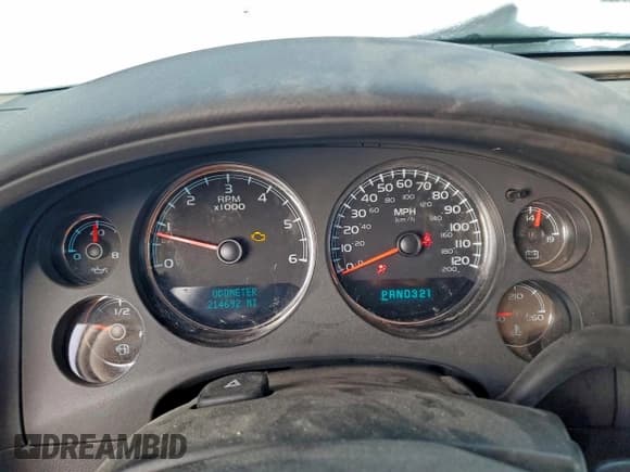 ✅ 2008 Chevrolet Tahoe LTZ • VIN: 1GNFK130X8J113070 • Lot: 95303695. Listed on Copart with 214,692 mi. Free auction sales archive from the USA and detailed vehicle history report at DreamBid. Image 9.