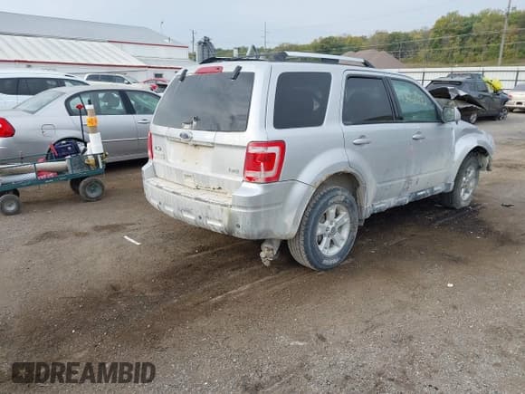 ✅ 2012 Ford Escape Limited • VIN: 1FMCU0EG4CKC15800 • Лот: 43468472. Опубликован ранее на IAAI с пробегом Не указан. Бесплатный доступ к архиву аукционных продаж из США и подробный отчёт об истории автомобиля на DreamBid. Изображение 4.