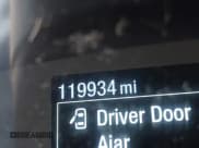 ✅ 2020 Ford Transit Cargo • VIN: 1FTBR1Y82LKB30997 • Lot: 41293464. Wystawiony na IAAI z przebiegiem 119 934 mil. Bezpłatny archiwum sprzedaży aukcyjnych z USA i szczegółowy raport historii pojazdu na DreamBid. Zdjęcie 15.