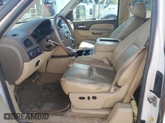 ✅ 2013 Chevrolet Silverado 2500HD LTZ • VIN: 1GC2KYC88DZ391046 • Лот: 72974404. Опубликован ранее на Copart с пробегом 317 597 миль. Бесплатный доступ к архиву аукционных продаж из США и подробный отчёт об истории автомобиля на DreamBid. Изображение 7.