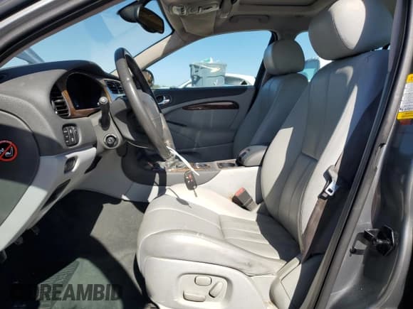 ✅ 2003 Jaguar S-Type • VIN: SAJEB01T83FM51480 • Lot: 43444065. Listed on Copart with 83,840 mi. Free auction sales archive from the USA and detailed vehicle history report at DreamBid. Image 7.