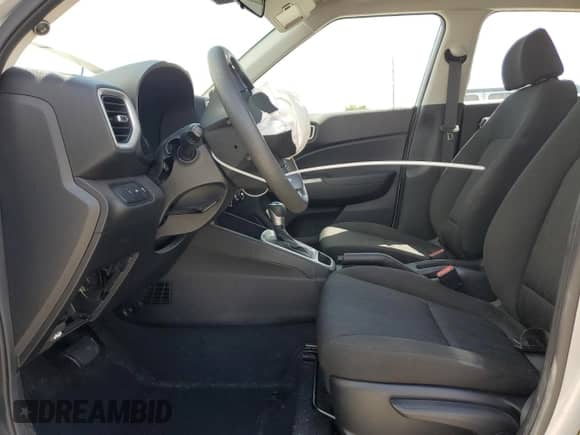 2021 Hyundai Venue SE with VIN KMHRB8A33MU120894, listed as a Copart auction lot 81680705 with 18,969 mi miles and Salvage title. Bid and sale history available at DreamBid. Image 7.