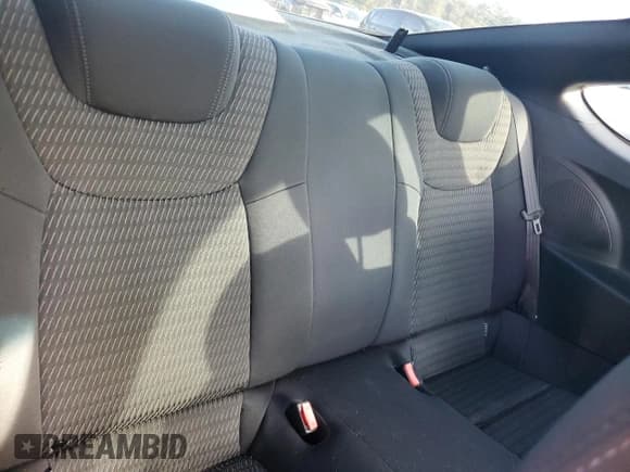 ✅ 2013 Hyundai Genesis Coupe Premium • VIN: KMHHT6KD3DU097802 • Lot: 41675925. Wystawiony na Copart z przebiegiem 82 796 mil. Bezpłatny archiwum sprzedaży aukcyjnych z USA i szczegółowy raport historii pojazdu na DreamBid. Zdjęcie 10.